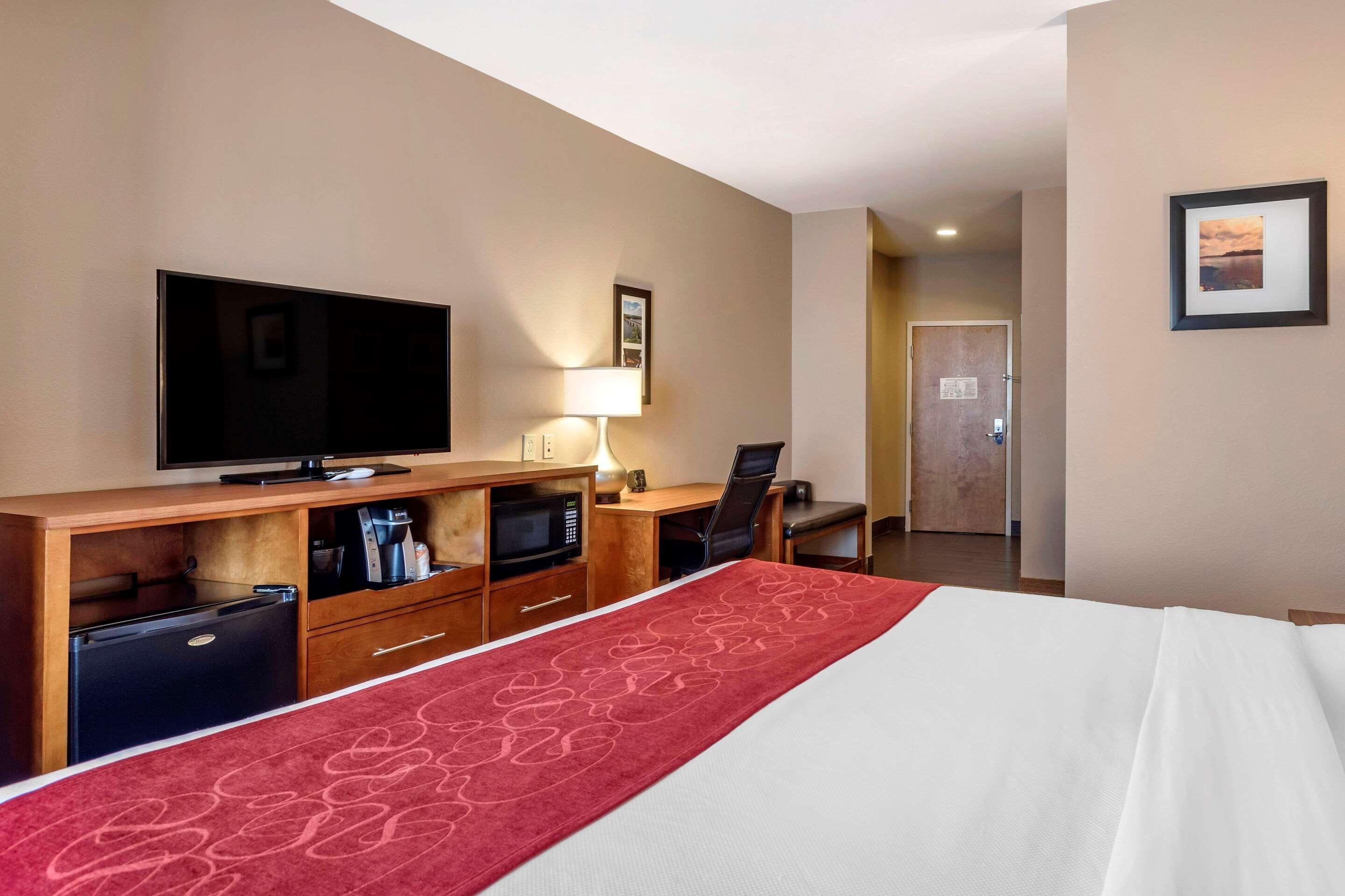 Comfort Suites Florence Shoals Area Exteriör bild