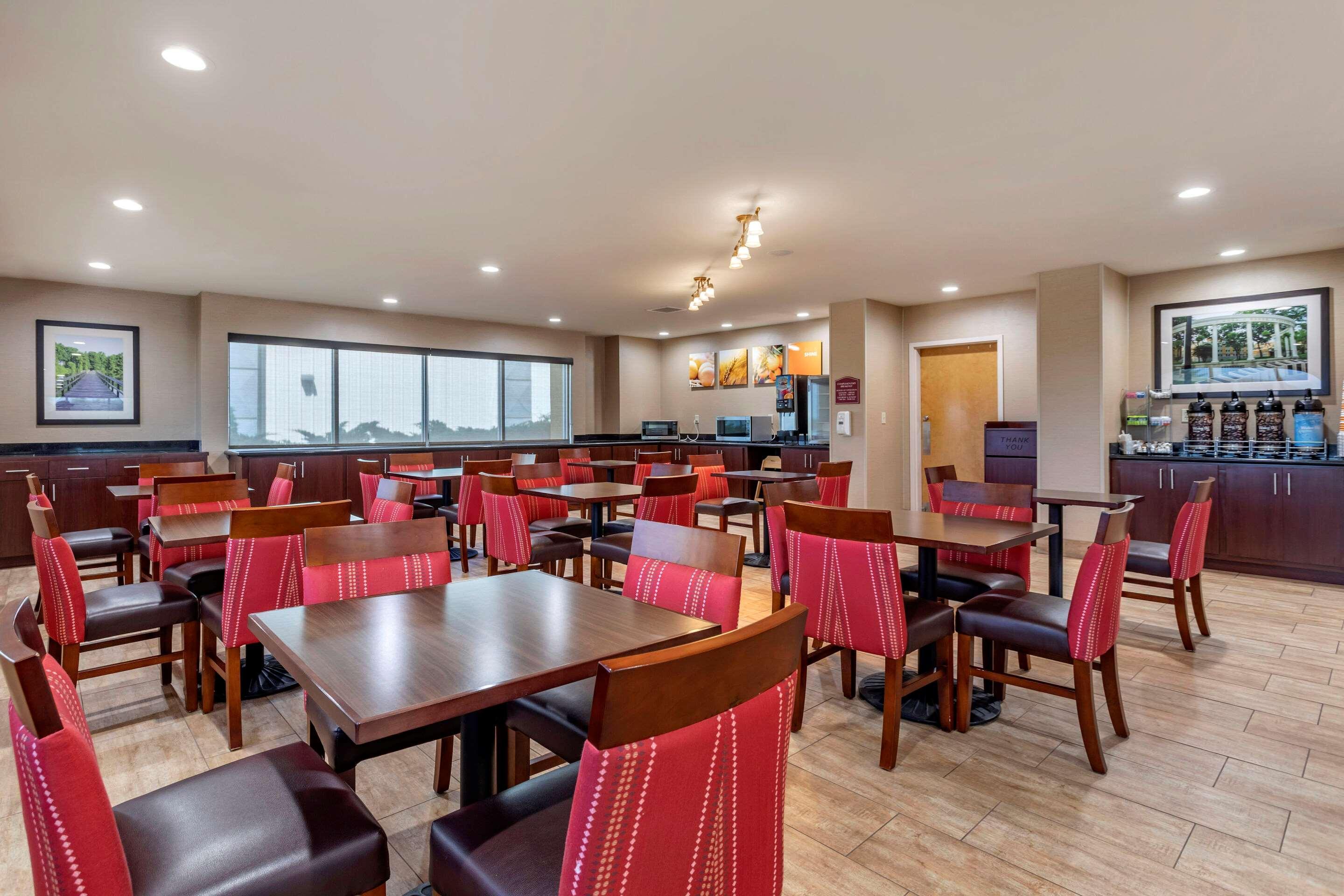 Comfort Suites Florence Shoals Area Exteriör bild