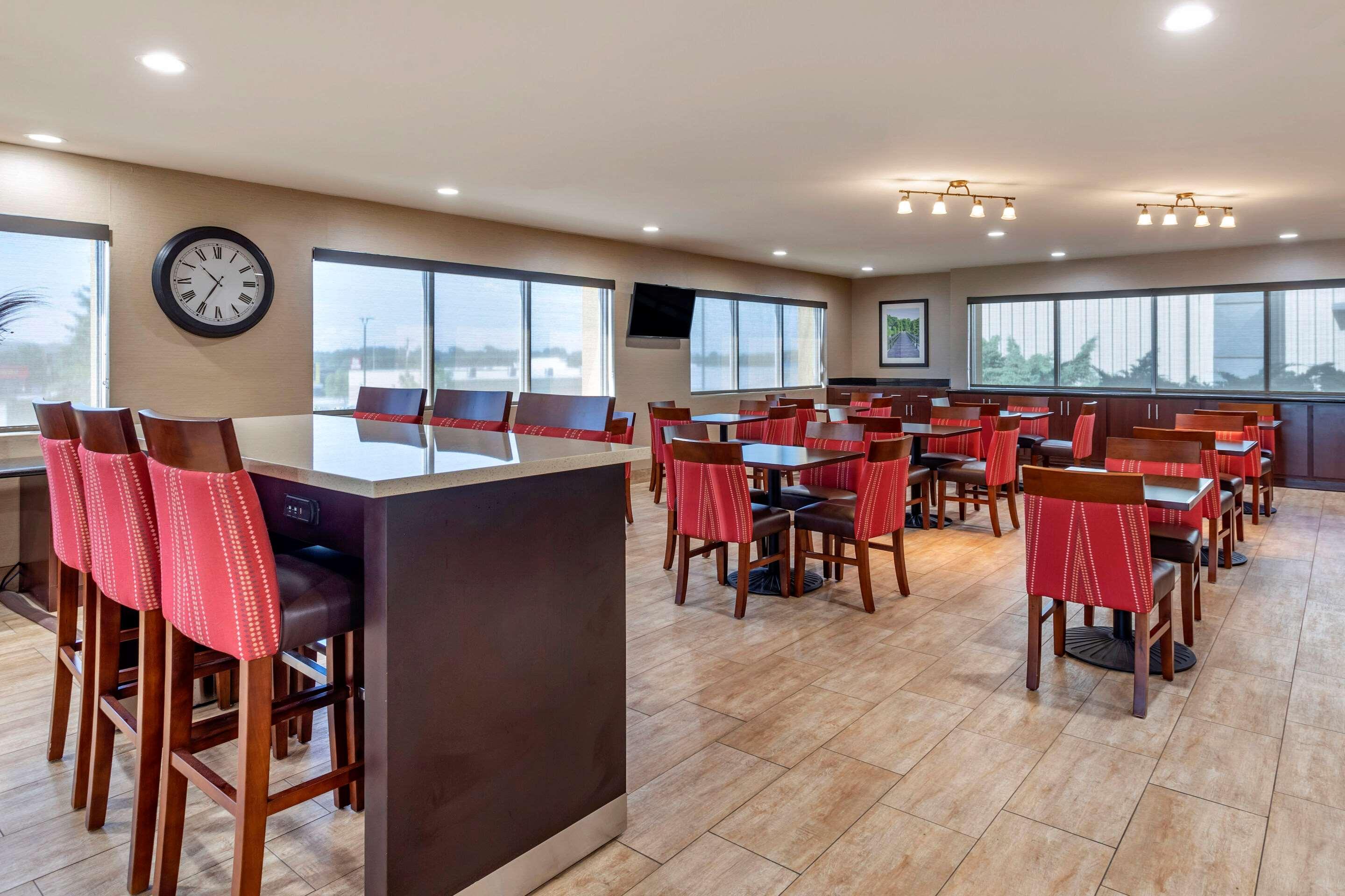Comfort Suites Florence Shoals Area Exteriör bild